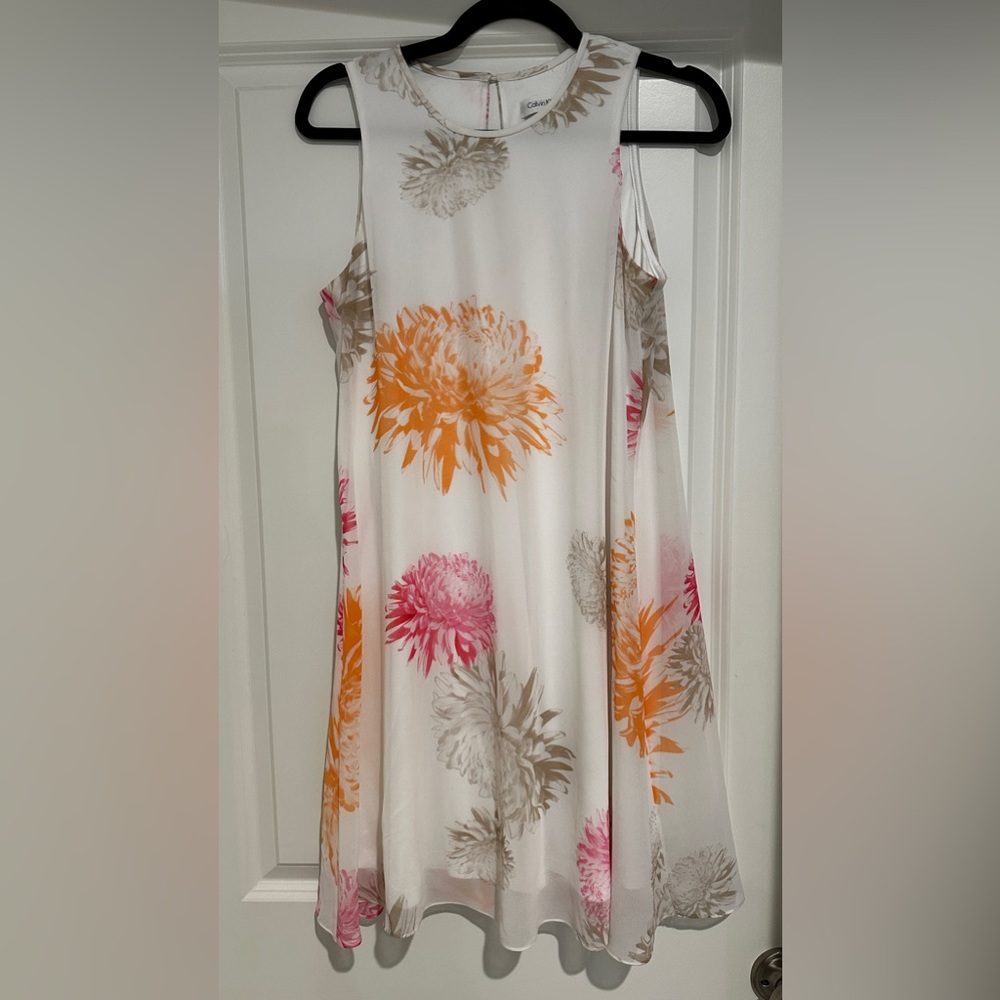 Floral Calvin Klein size 8